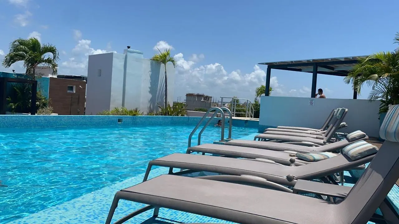 Pony Luxury Condo Playa del Carmen